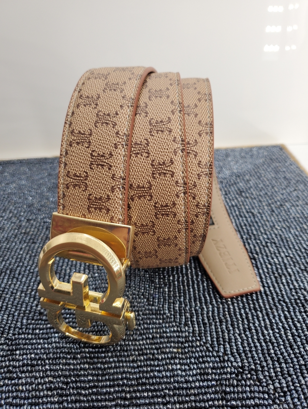 ITIEZY Men's Leather Ratchet Belt NWOT (C40)